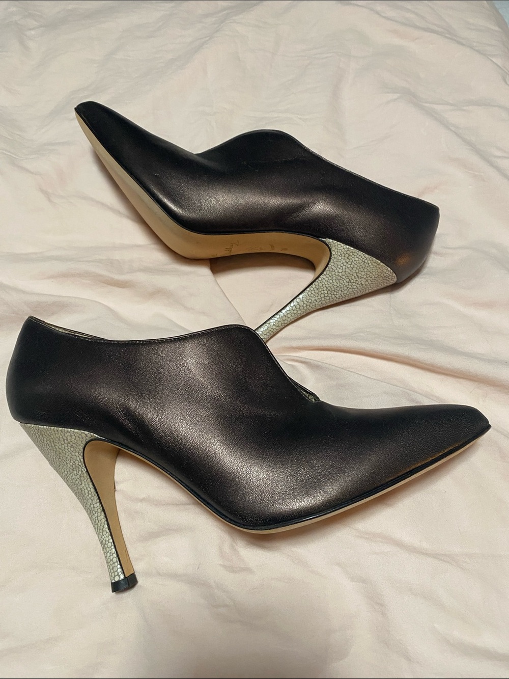 MARCHEZ VOUS Copper color high heel pumps! Beautiful! Size 10